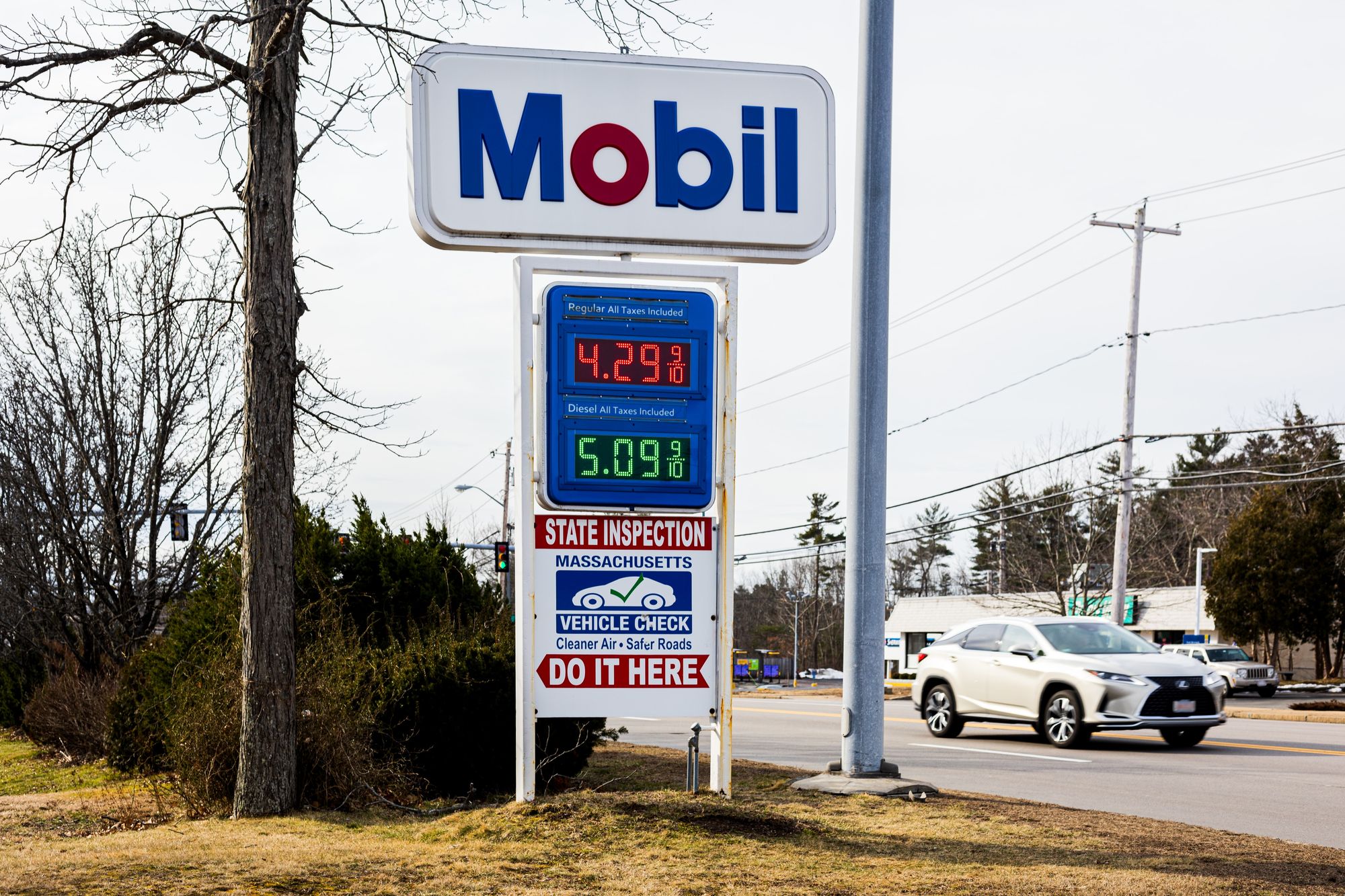  cover image of Inflation Is Eating Into Profits And Valuations